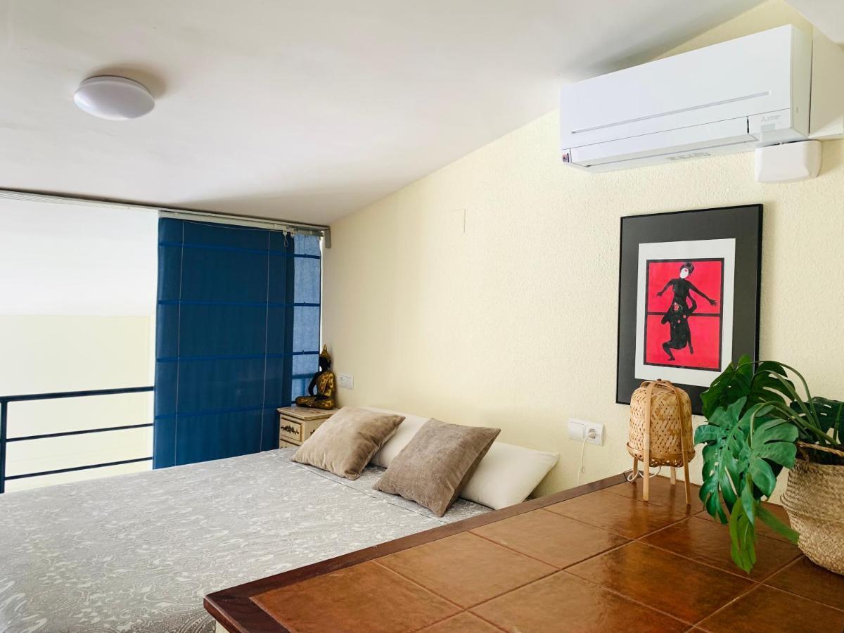 Duplex Deli Apartment Кадакес Екстериор снимка
